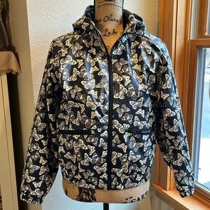 EUC Girls black butterfly hooded raincoat with pockets size xl 14/16